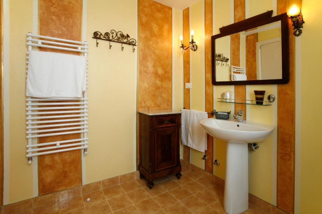 Villa Amelia Rooms มารินา ดิ เปียตราซันตา ห้อง รูปภาพ